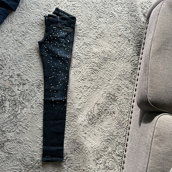 Guess by Marciano Pearl Denim - Picture 2 of 6